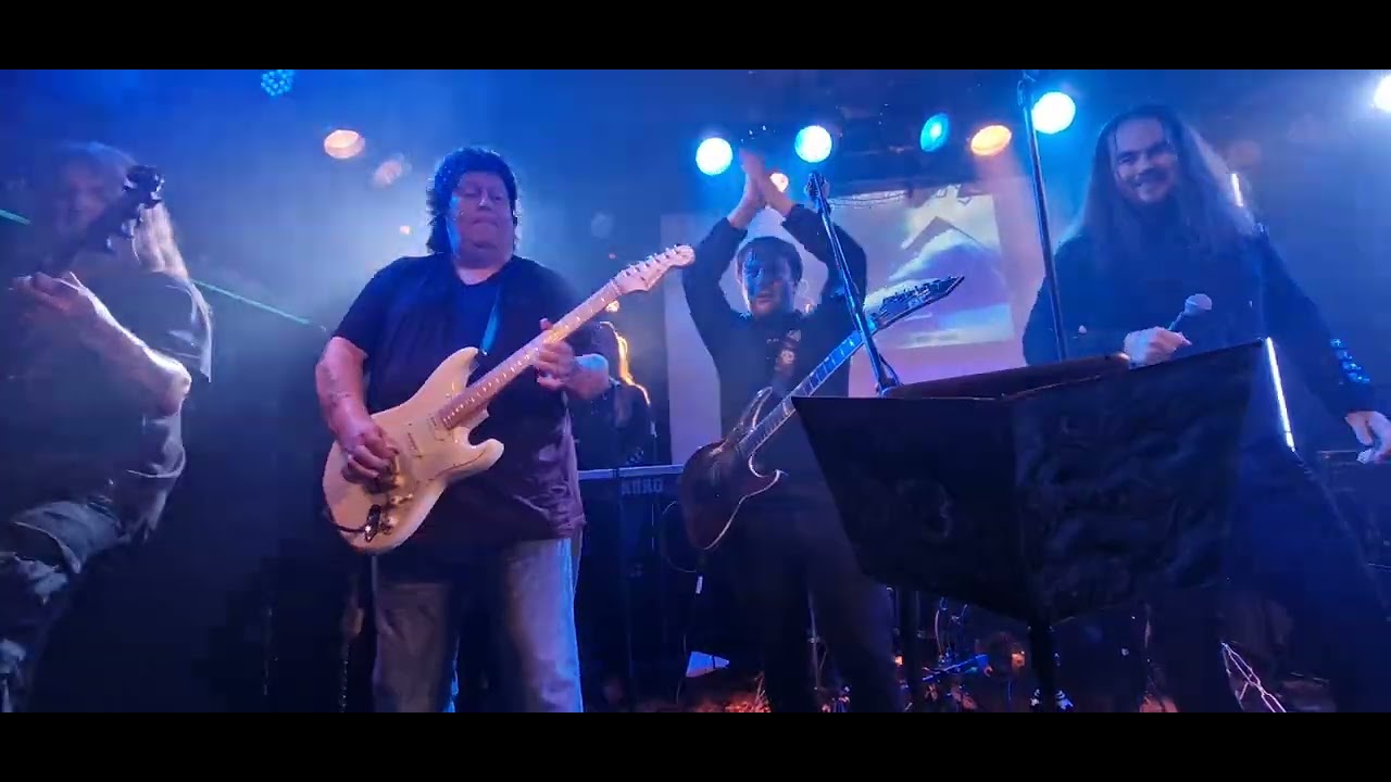 Night People feat. Timo Tolkki & Jari Kainulainen - Against The Wind (Live)