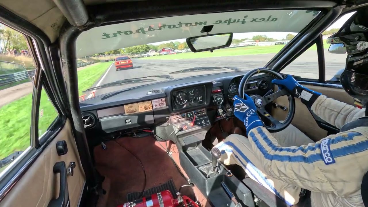Alfa GTV vs VW Scirocco @ Castle Combe