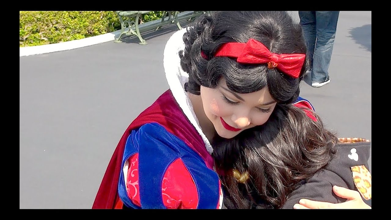 【かわいいｗ】白雪姫がお帰りになられます（グリーティング TDL）