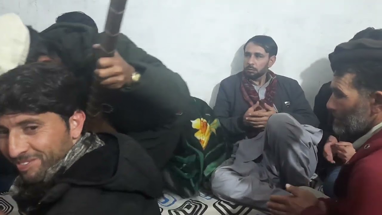 Angrezo baran barenian | Qadir khan ustaz | khowar parano kaloom