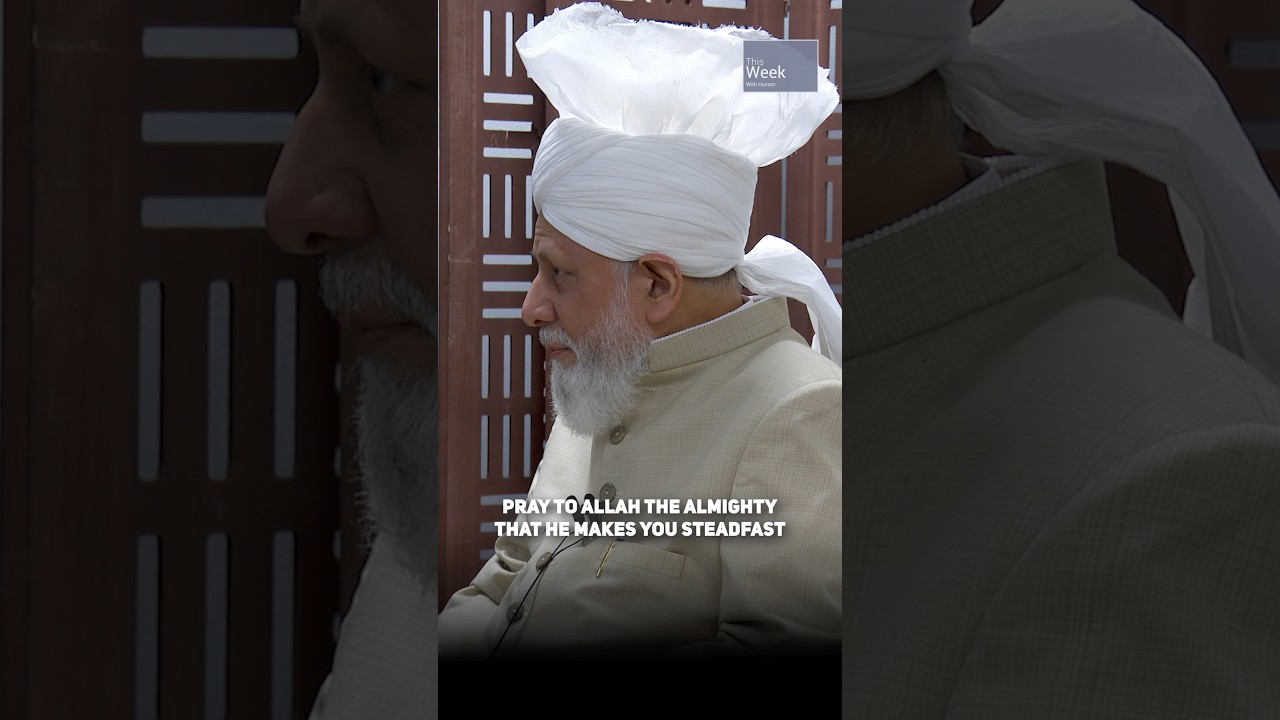 An Ahmadi Muslim convert from the USA seeks Huzoor&rsquo;s guidance as the only Ahmadi in his family