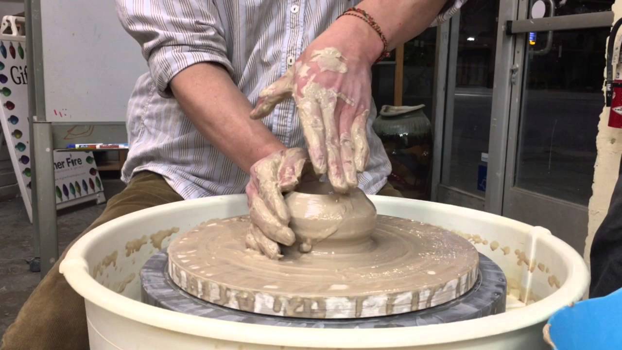 236. Throwing a Bowl in a Class Demo at Higher Fire Clay Studio~Hsin-Chuen Lin