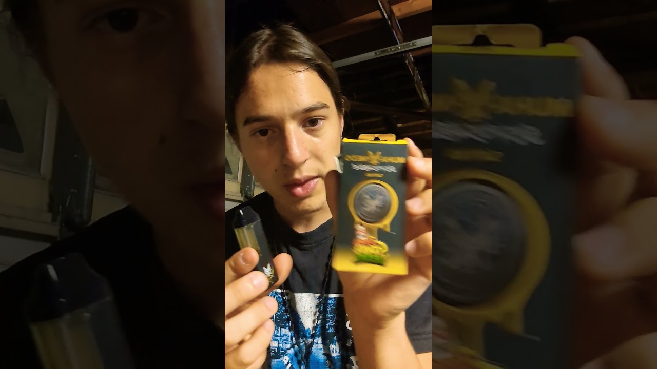 Muha Meds Disposable Super Sour Diesel Review #420 #cbdcommunity #muhamed
