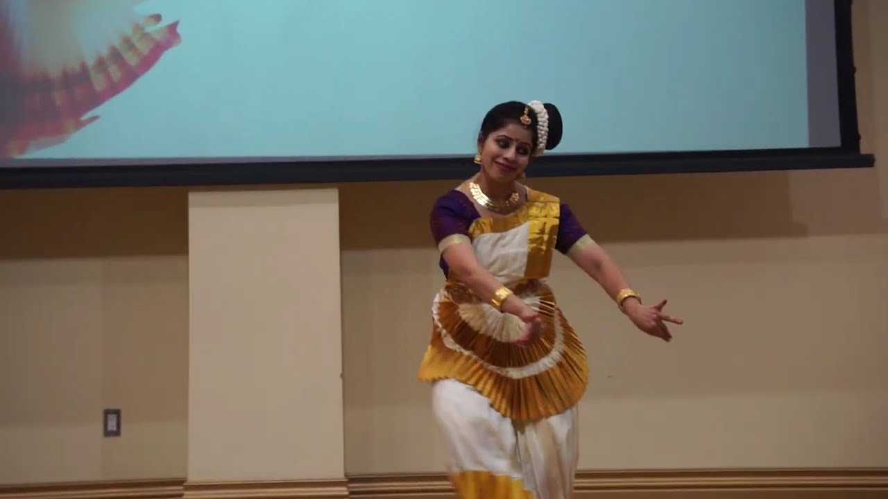 Mohiniyattam for Sopana Sangeetham -Kaathirippoo Kanna Lyrics & Music Anitha Devi JSinger:Eloor Biju