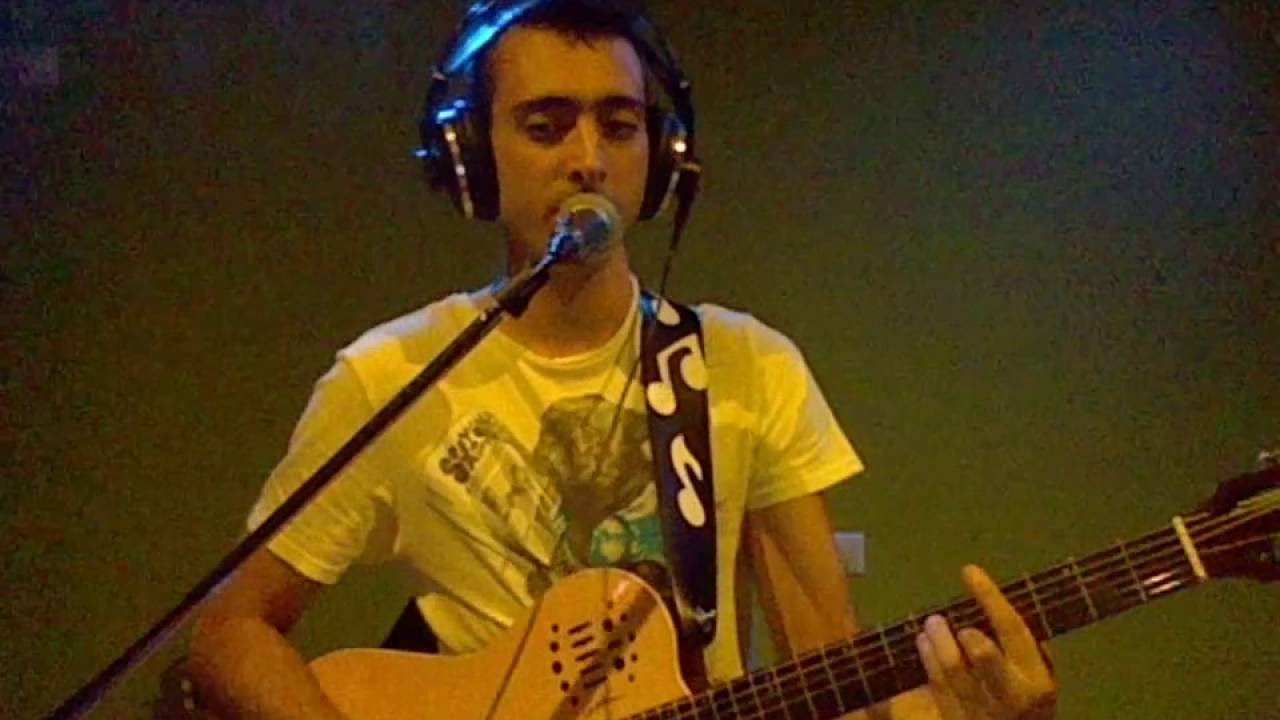 Θανάσης Κατσουλιέρης - Ζω (Cover)