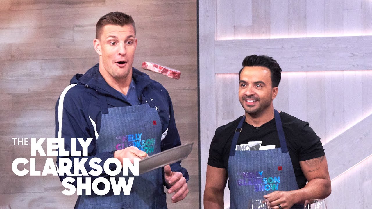 Watch Gronk Feed Luis Fonsi Steak While Cooking With Chef Curtis Stone And Kelly