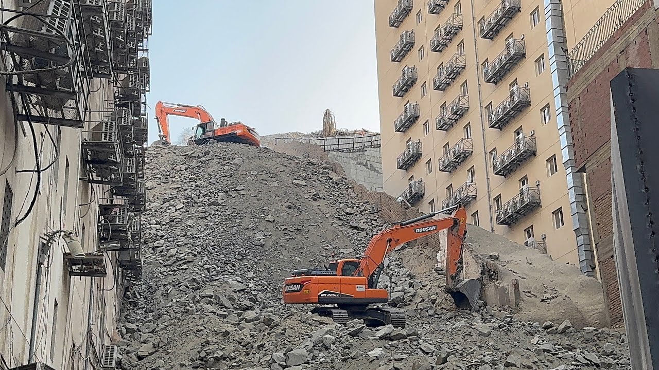 شاهد أشغال كبري في شارع أجياد السد مكة المكرمة 