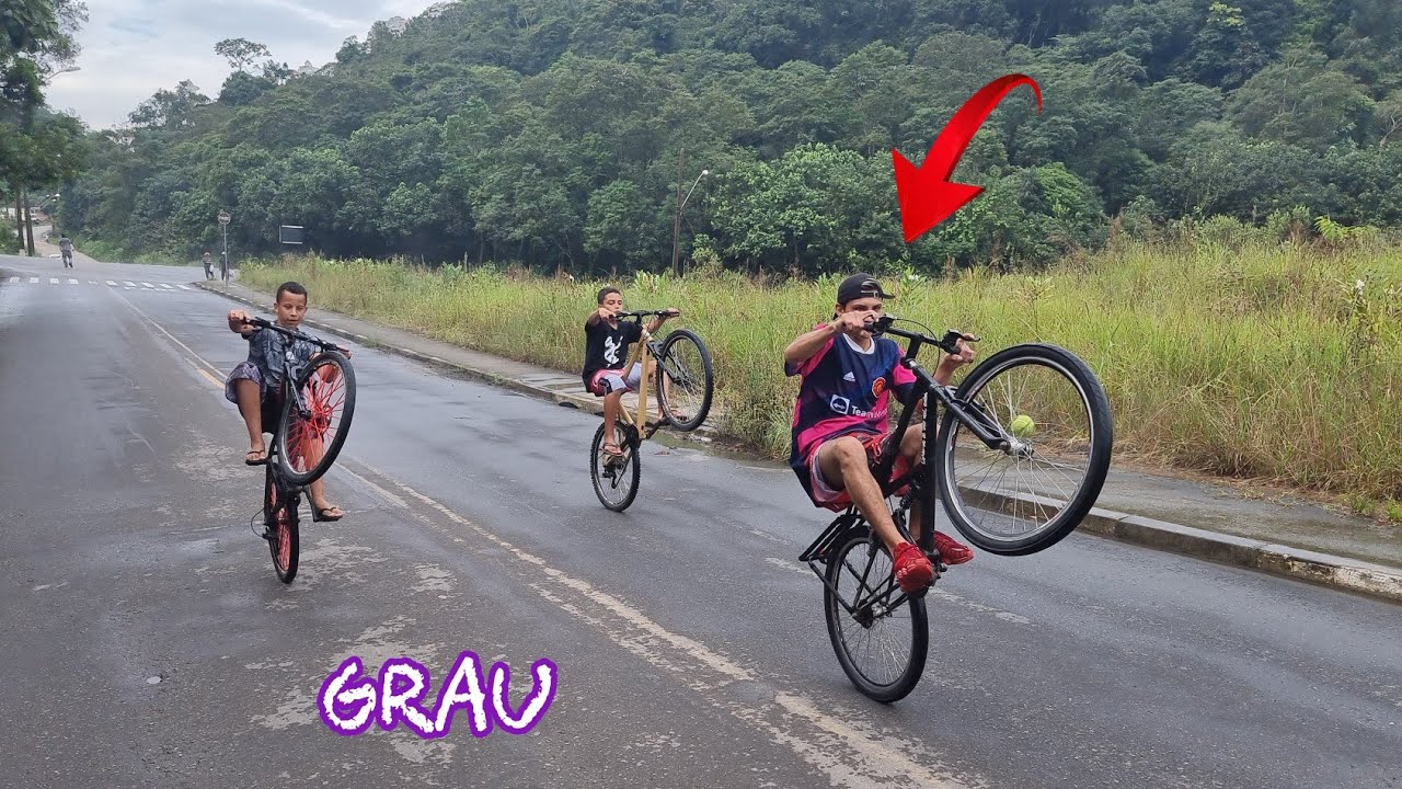 GRAU DE BICICLETA NA VILA VERDE