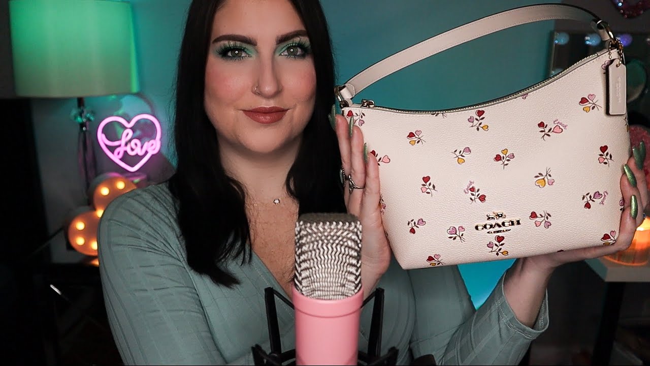 ASMR What's In My Bag 👜