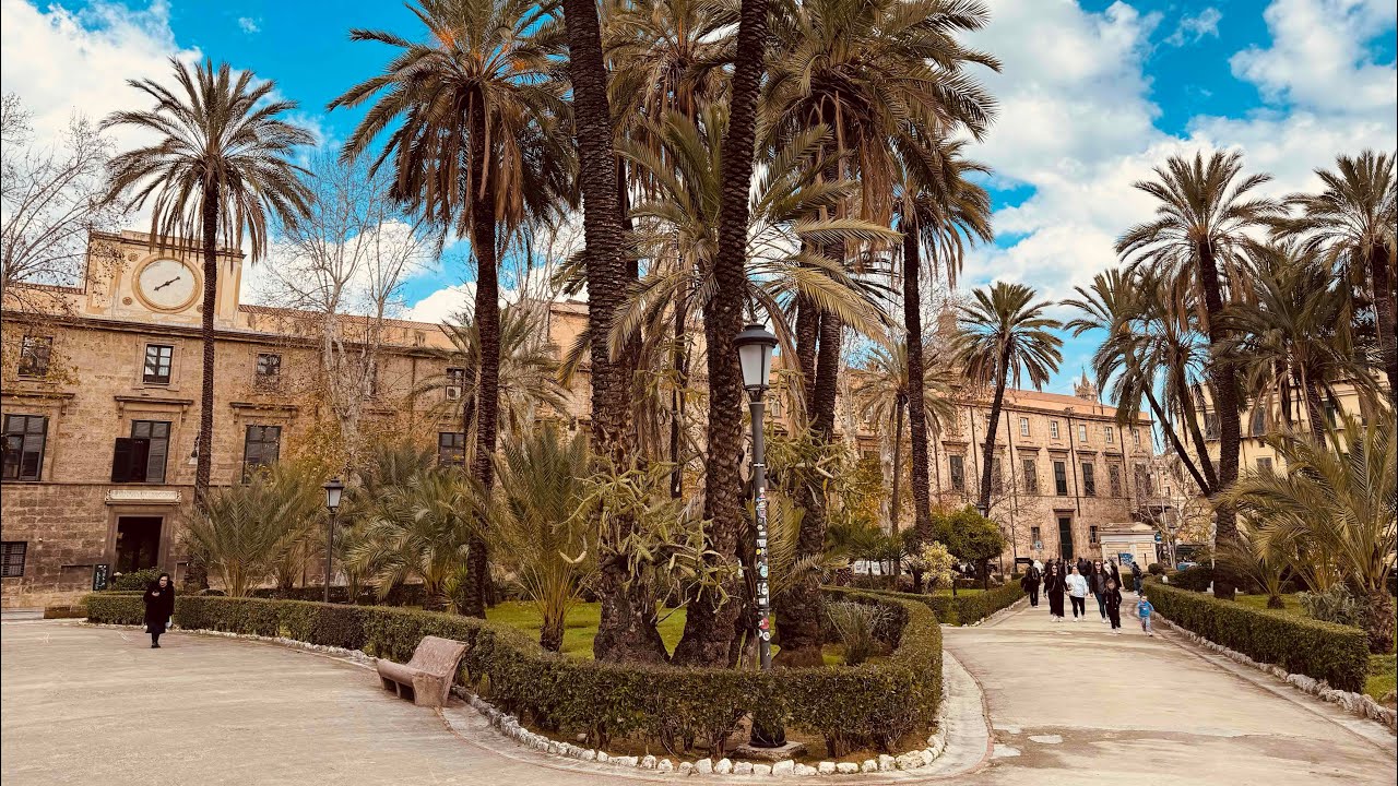 (4K) DAI 4 CANTI AL PALAZZO REALE