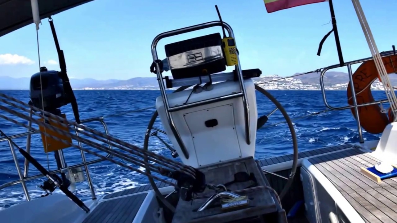 Bavaria 32 Cruiser - 2012 - 30 knots of wind - Sailing Cap de Creus 2017