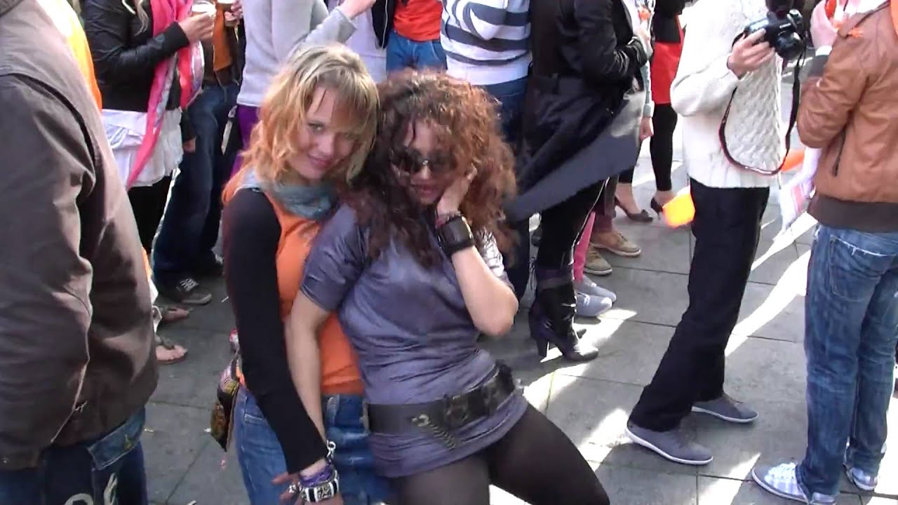 Amsterdam Queen's day 2010 street parties: sexy dancers