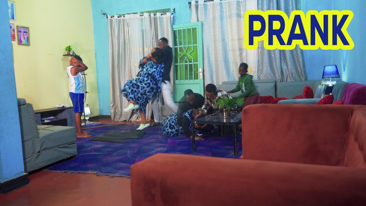 Solution couple 💝 PRANK 😂Mamalao arasaz ameny ibintu vyos vyomunzu ngiyi Prank atariyo gutuma Umwana