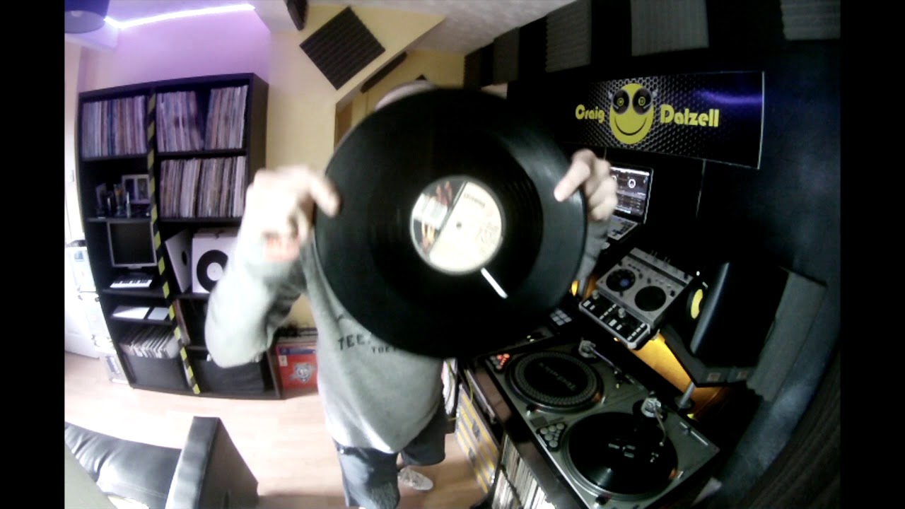 Artemesia | Bits & Pieces | Live Vinyl Mashup