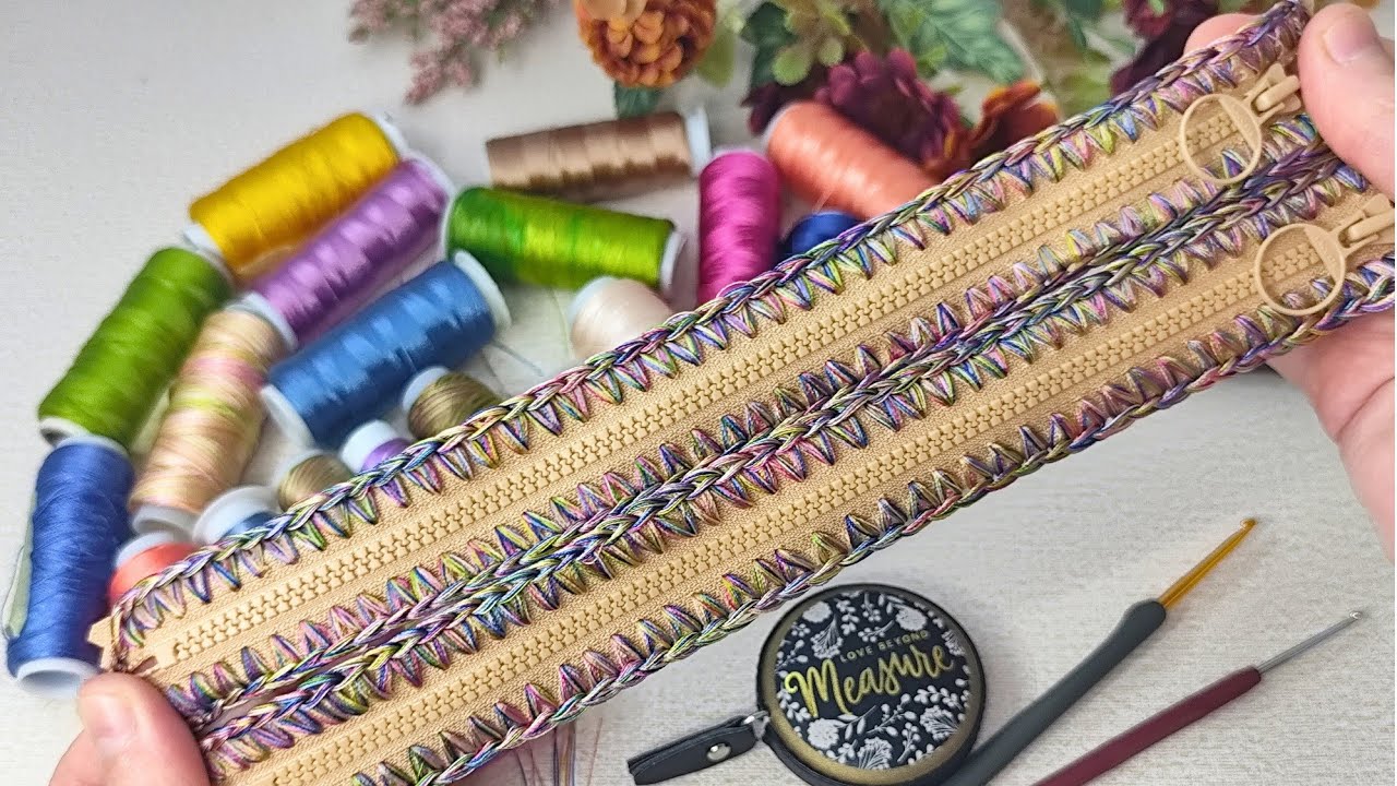 Tutorial for a 2-compartment crochet bag using leftover colorful lace thread.(with subtitles)