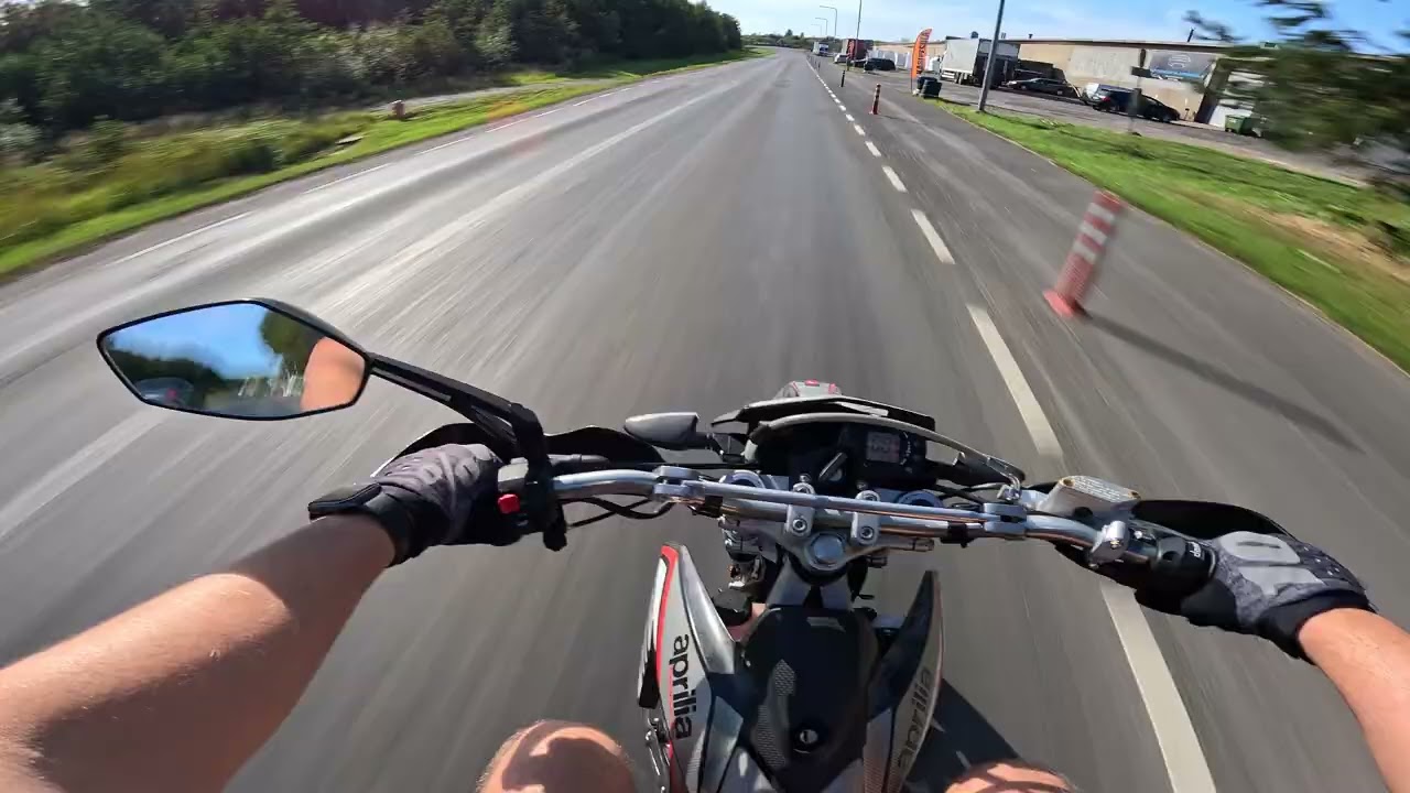 APRILIA SX 50 2-Stroke | 4K POV Test Ride | Straight Pipe
