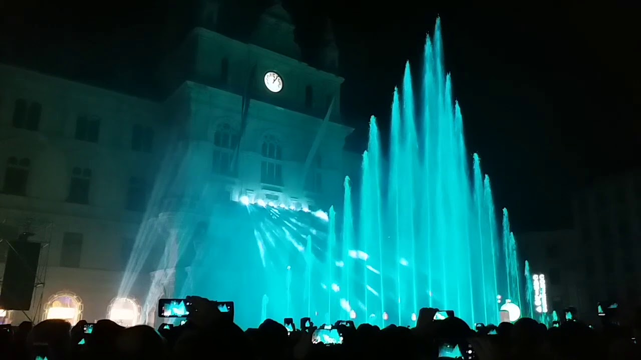 20190101 0001 Graz Silvester Hauptplatz Wasserfontänenevent(3)