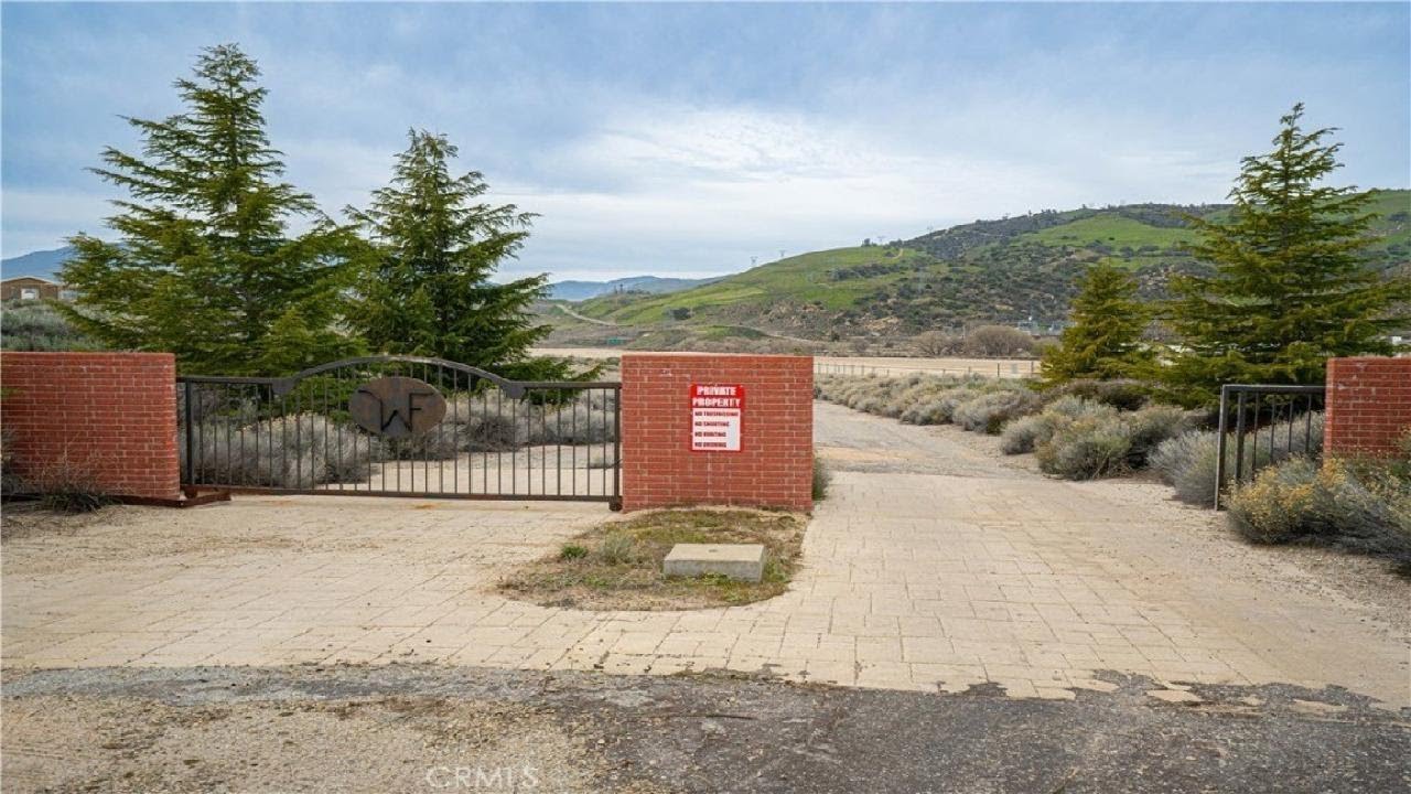 0 Vac/Tiopee Ln/Vic Tillie, Gorman, CA Presented by Patrick Abbott.