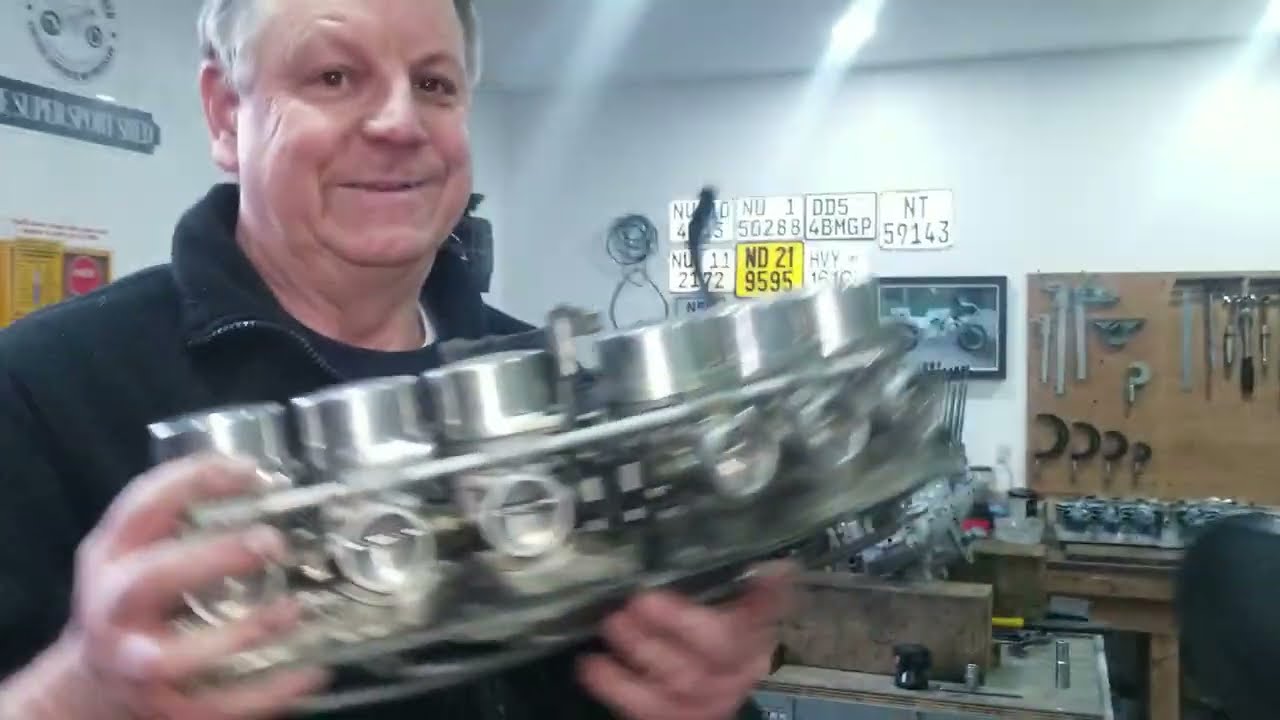 Honda CBX1000 Carb Removal