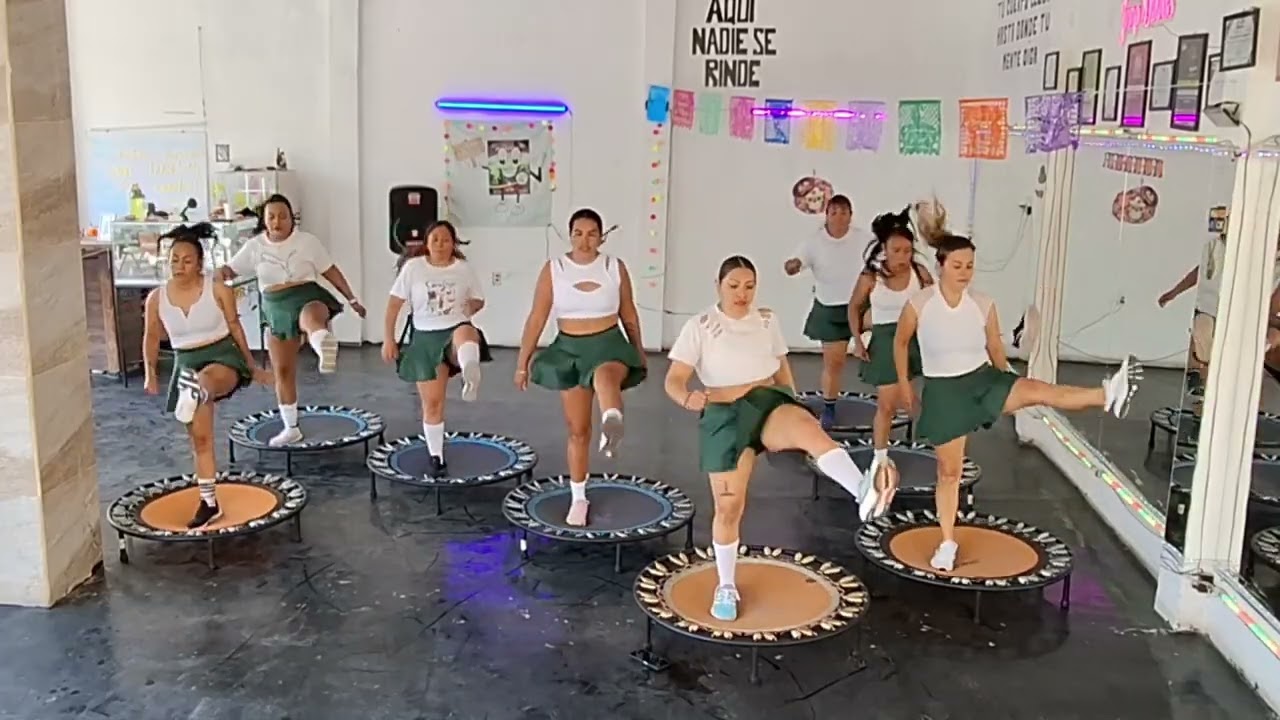 🟢⚪️✔️💪(acariciame ) jumping 