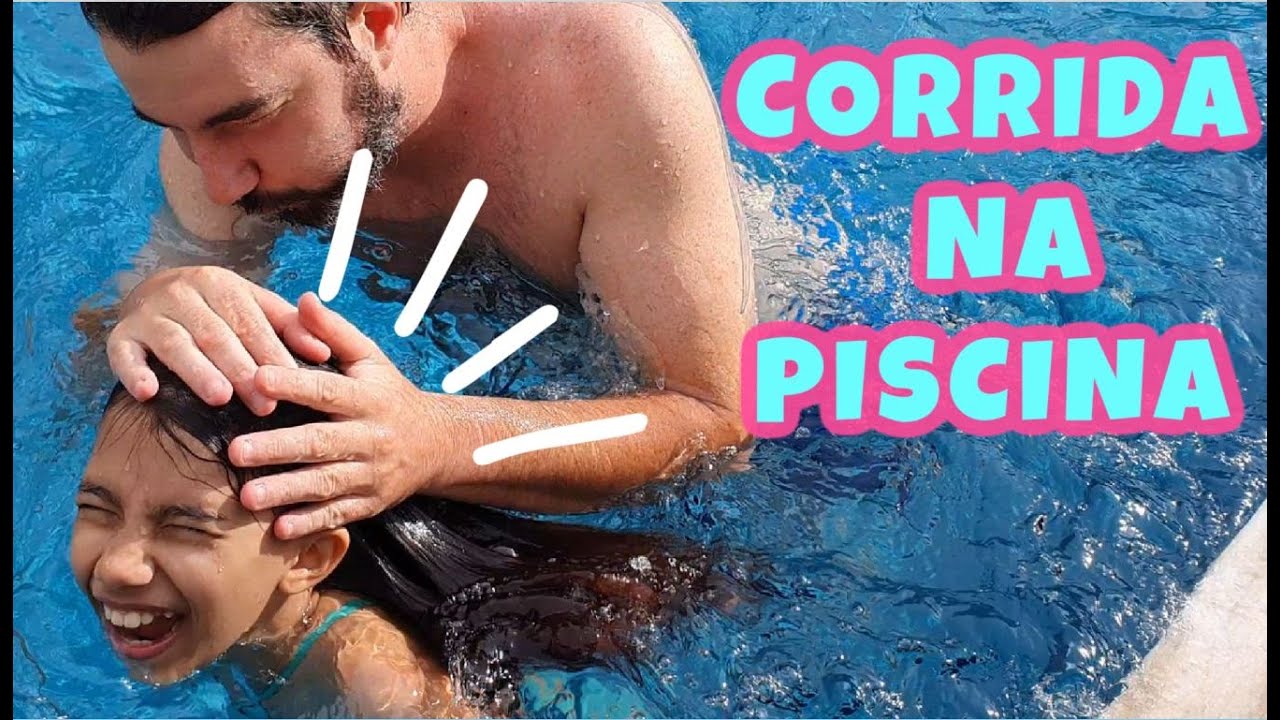 CORRIDA NA PISCINA com meu pai!