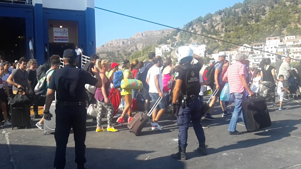 Ταλαιπωρία για 260 επιβάτες του Blue Star2 με προορισμό την Κω, που αποβιβάστηκαν στην Κάλυμνο