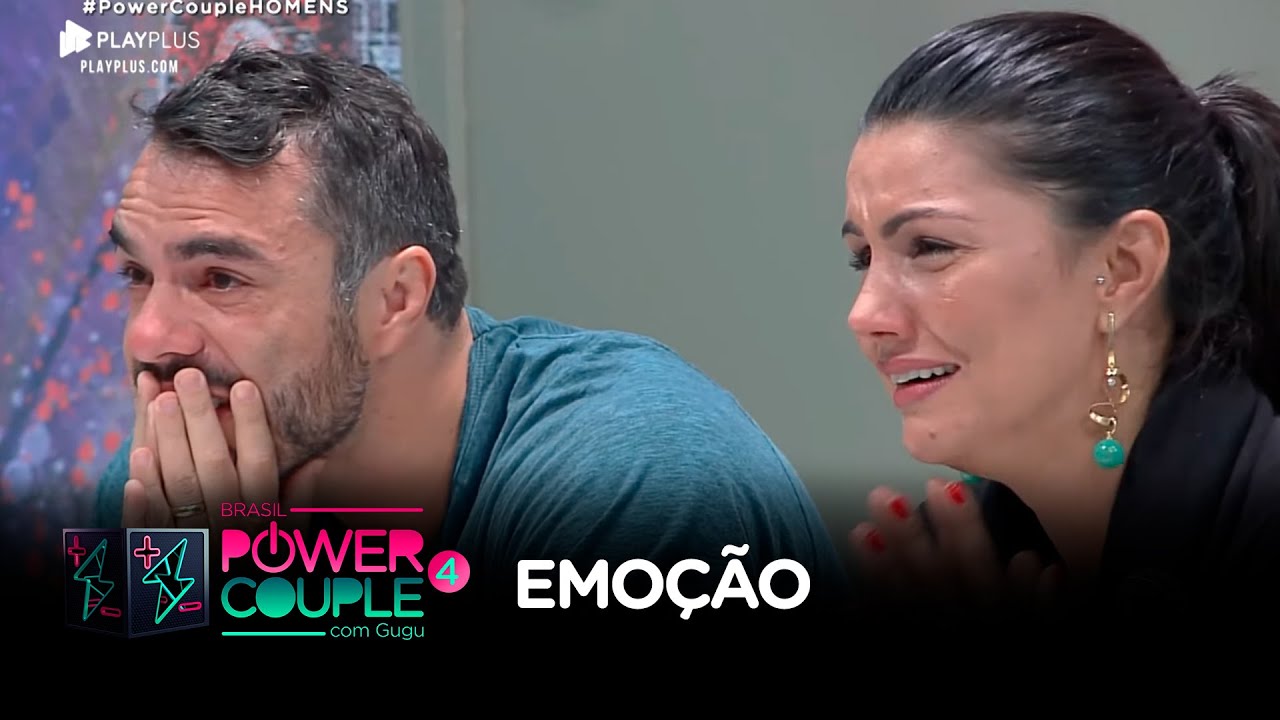 Mariana e Daniel se emocionam com vídeo da família