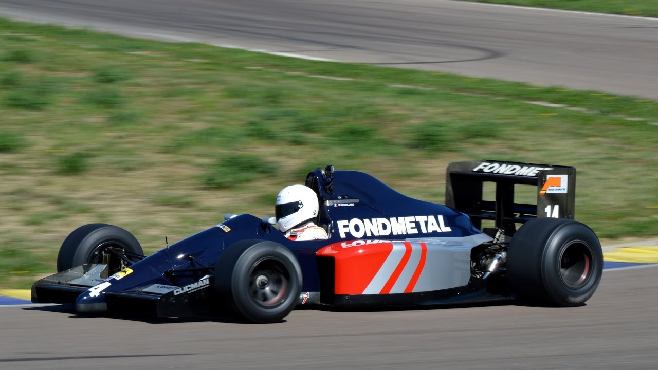 F1 Osella/Fondmetal Fomet-1: action & camera car