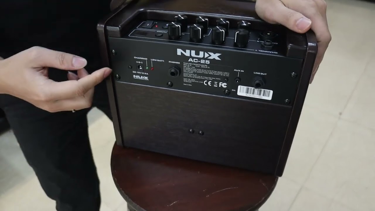 Review Chi Tiết Amplifier Nux Acoustic Guitar AC-25 Nhỏ Gọn, Hiện Đại - 2 Kênh Dành Cho Guitar.