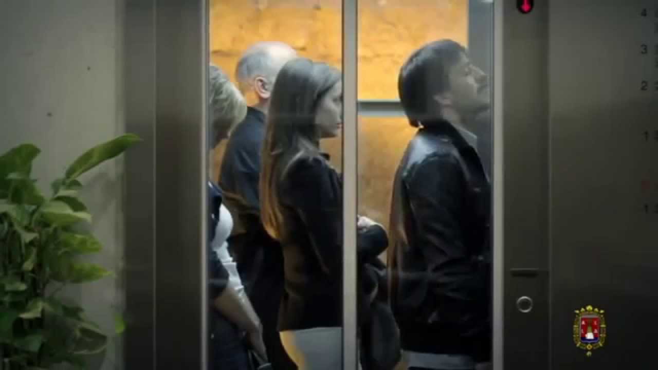 O Poder da Influ&ecirc;ncia Social - Experimento do Elevador