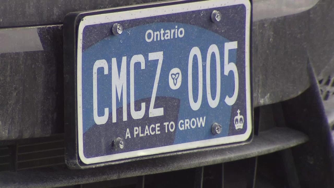 Ontario government officially scrapping blue licence plates for passenger vehicles