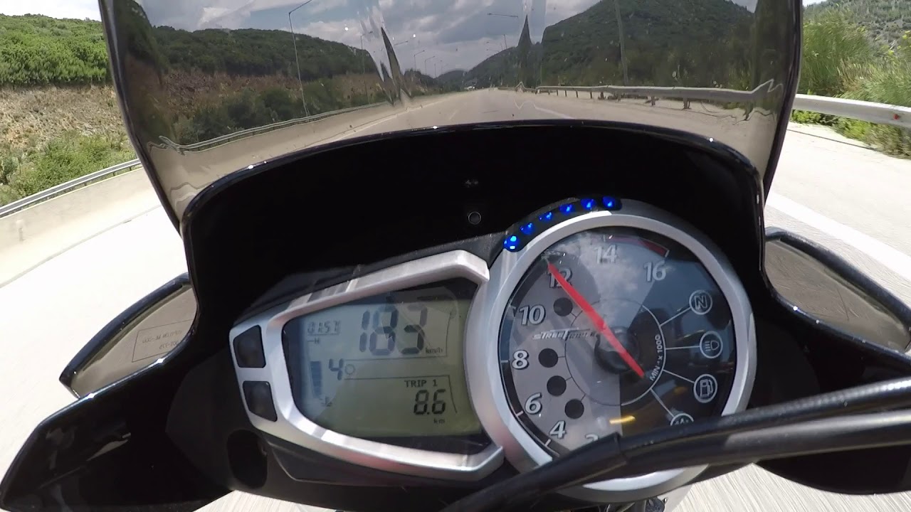 Triumph Street Triple R 675 Acceleration 0-200 (Quickshifter, Zard full, K&N)