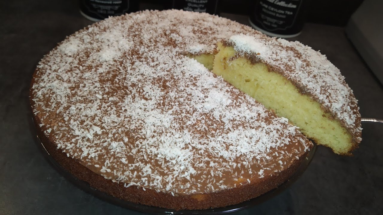 g&acirc;teau de semoule et yaourt moelleux sans farine / semolina and yogurt cake / كعكة السميد والزبادي