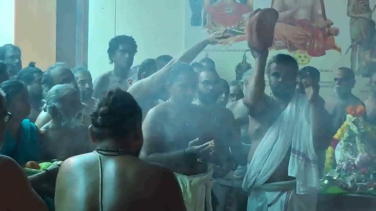kanchi sankaramadathil suryanarayana homam.காஞ்சி ஸ்ரீ சங்கரமடத்தில் சூர்யநாராயண ஹோமம்