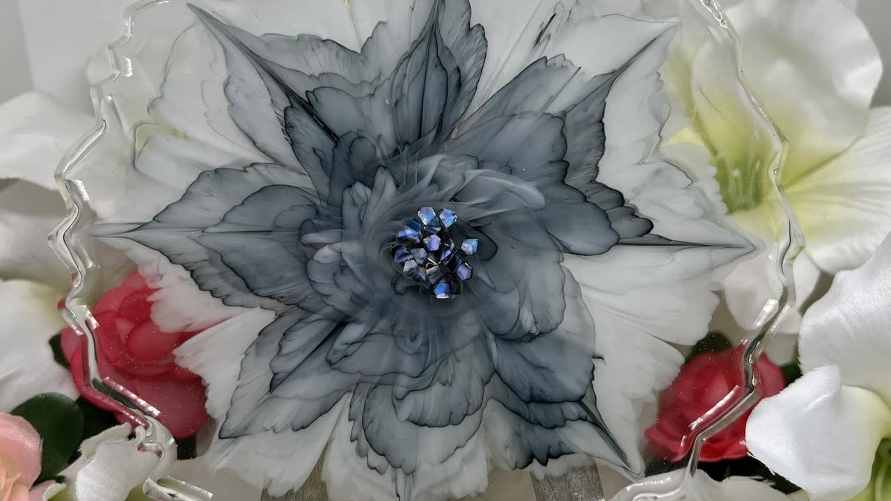 #001 Black and White Resin 3D Flower Bloom