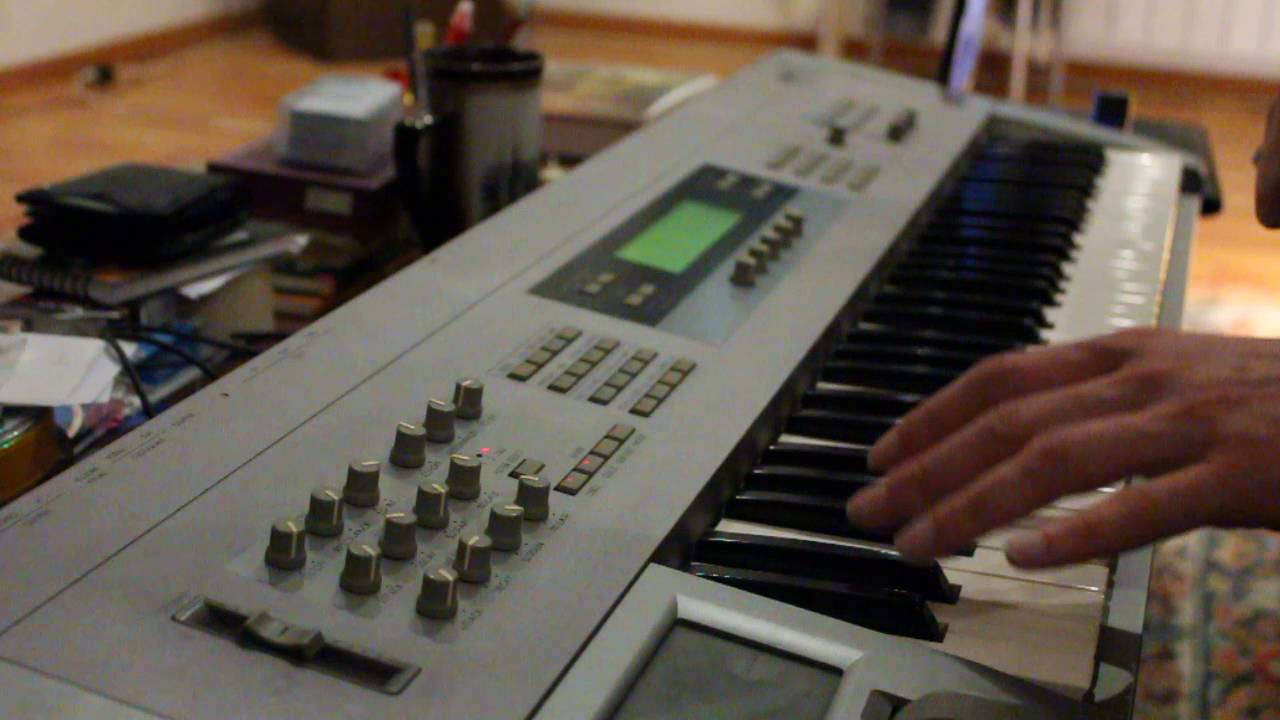 Korg Z1 - Tweaked In Realtime