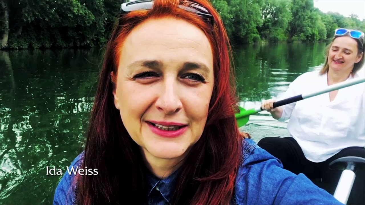 Zdaj je čas za Belo krajino. Maja in Ida Weis #mojaslovenija