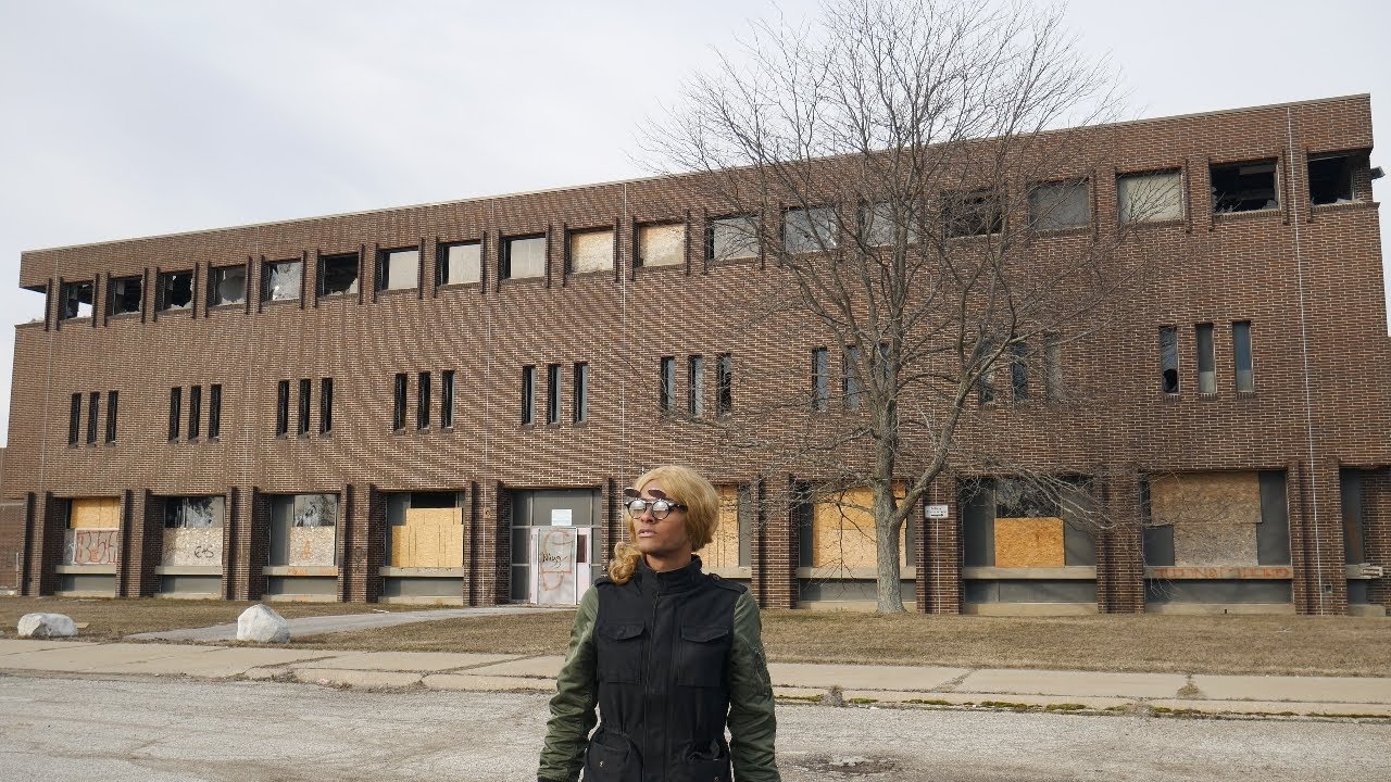 Flint Northern high school / Home of the Vikings - Exploring my old abandoned school, Flint MI