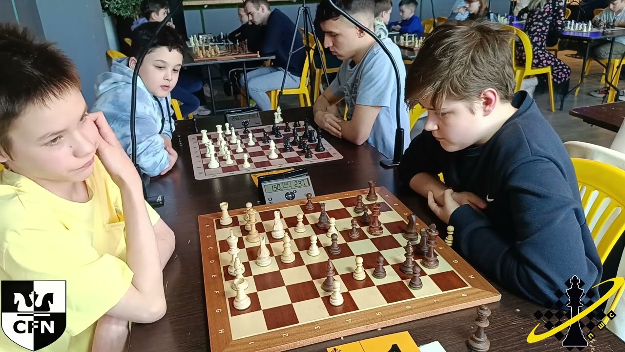 FM A. Usov (2447) vs Crush (2122). ПШС blitz