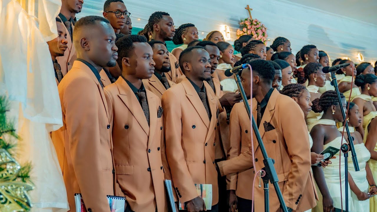 Umwana yatuvukiye by Providence IDUKOMEZE|| performed by chorale St Augustin