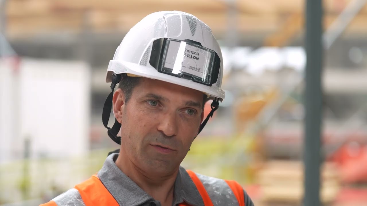Au cœur de la transformation : la pose de la verrière, étape clé du futur bâtiment Breguet