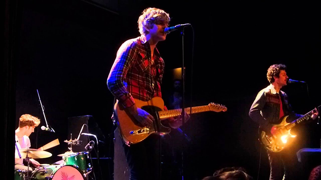 We Are Scientists - Make It Easy (live)