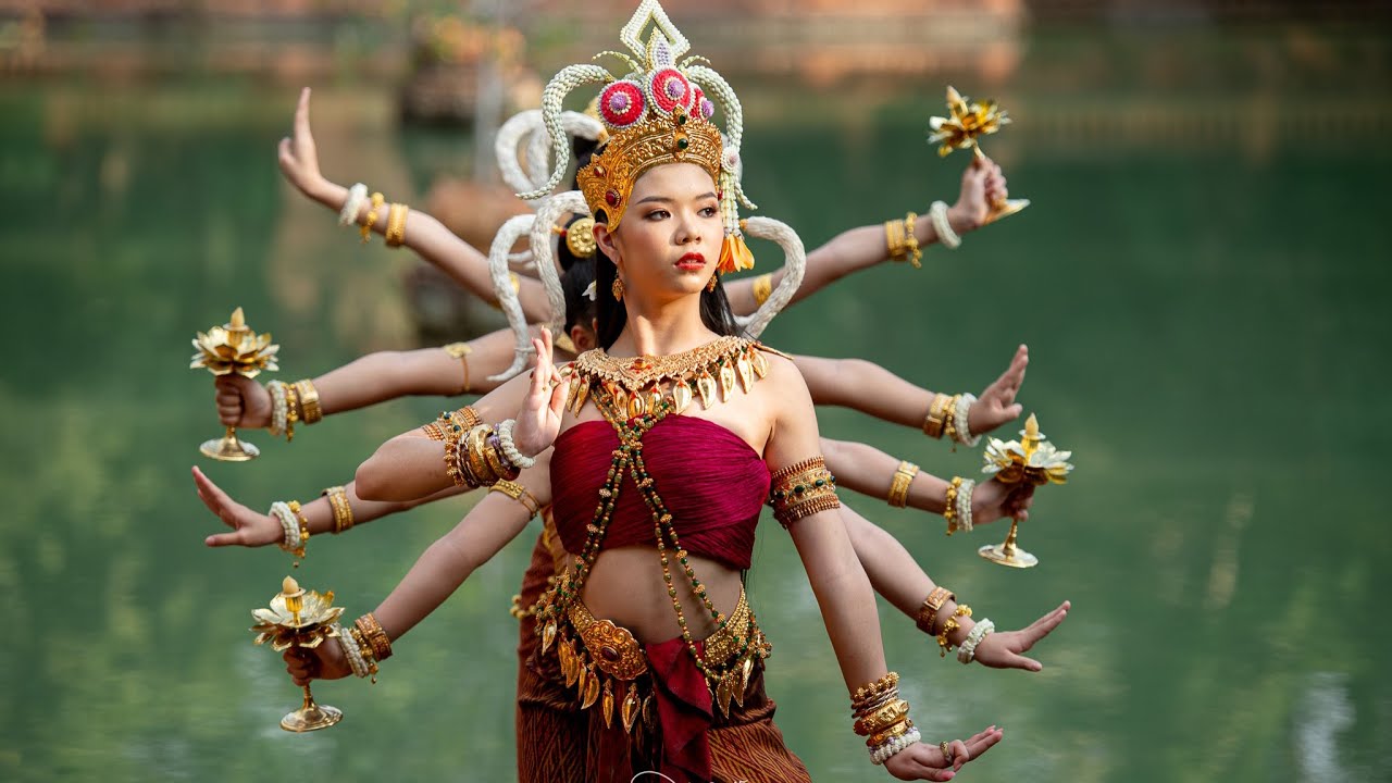 รำนางอัปสราสราญ นาฏยรักษ์รำไทยเชียงใหม่ Nadtayaluck Ramthai