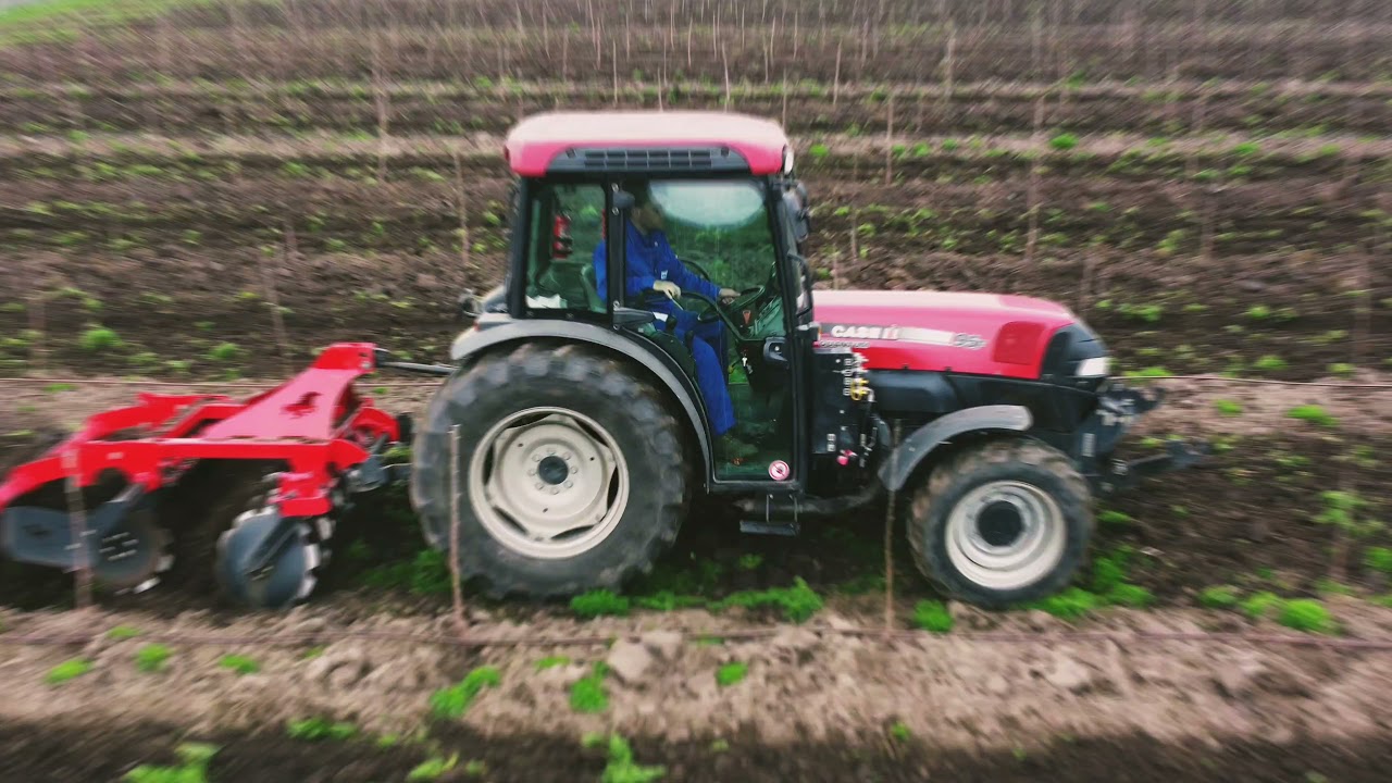 Case IH QUANTUM 95 F a příprava půdy disky na setí trávy