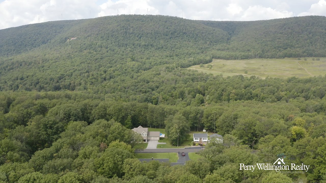 1766 Decker Hollow Rd, Tyrone, PA