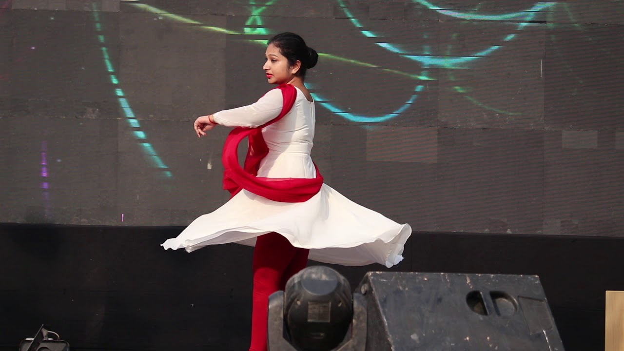 Breathless Kathak Dance Performance by Jaipuria Students | Ojas 2019 | Jaipuria Lucknow