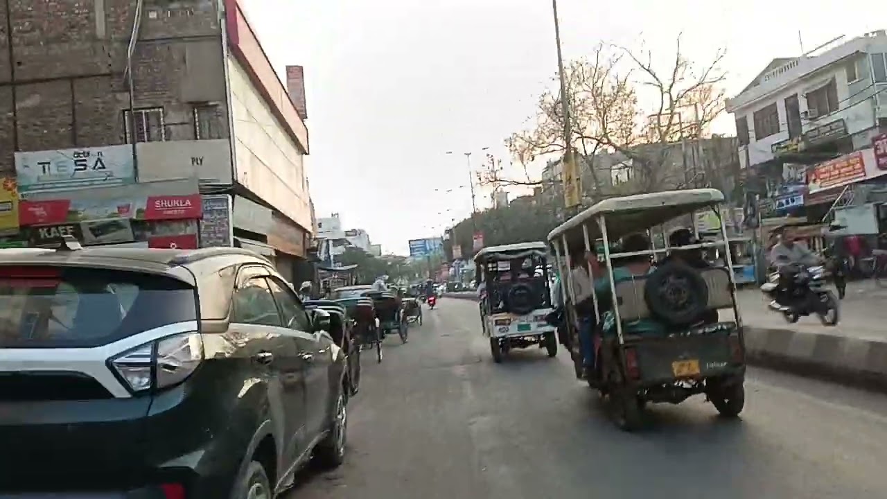 Going to the Charbagh from  aminabad medicine market ।।