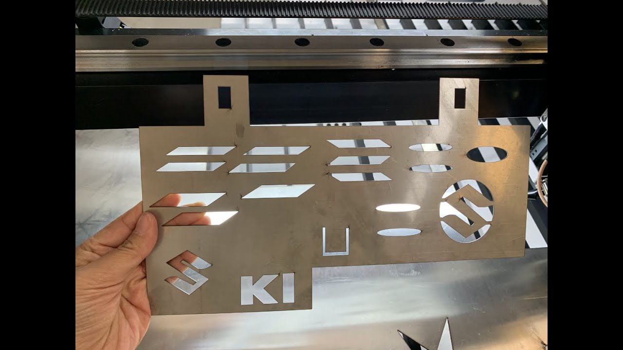 130W Live Focusing Mixed Co2 Laser Cutting Machine for 1.5mm Stainless Steel Cutting