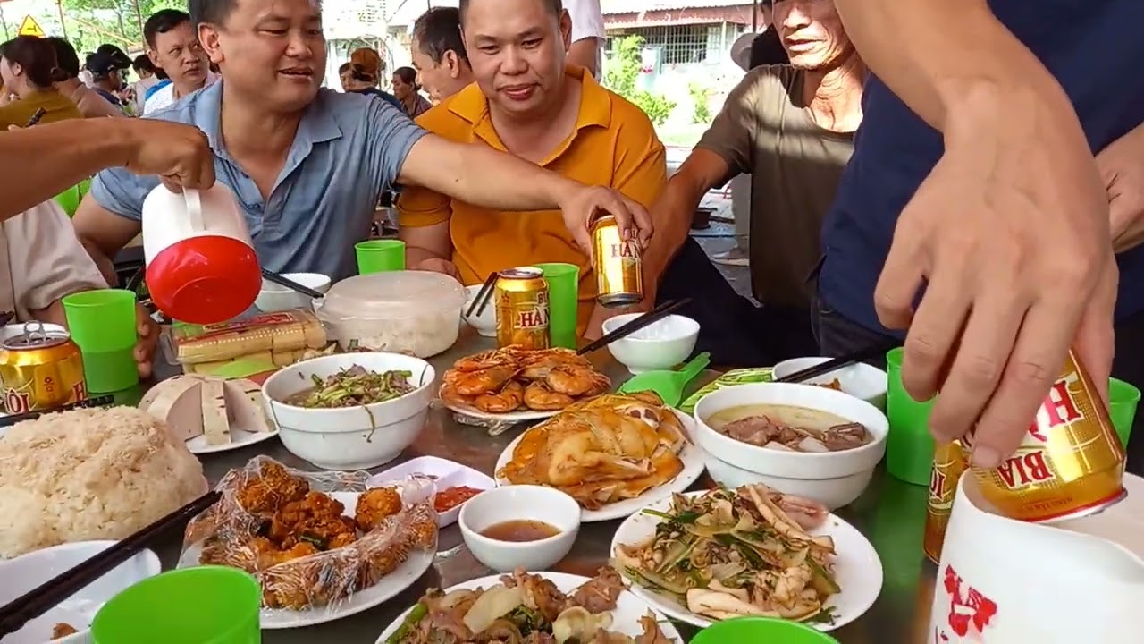 cỗ quê đám cưới tay sắp miệng xơi nên ngon