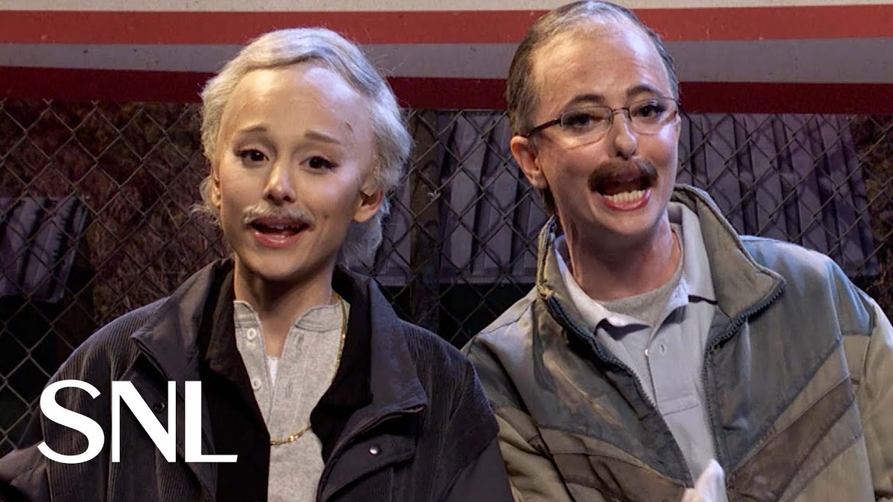 Last Stop Christmas Shop - SNL